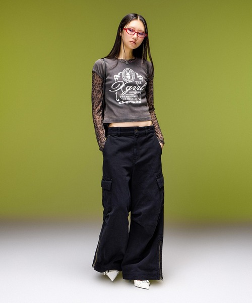 X-girl(エックスガール)の「SPRAY LOGO MESH L/S COMPACT TOP(Tシャツ/カットソー・レディース・ベージュ/マルチ・ONE SIZE)」の9枚目の写真