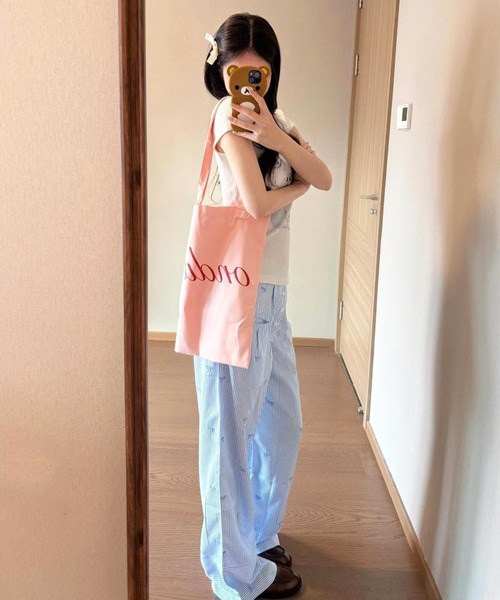 HALEY PESCA(ヘーリーペスカ)の「HALEY PESCA/アメリカンレトロ 白猫プリント半袖Tシャツ(Tシャツ/カットソー・レディース・ホワイト・MEDIUM/SMALL)」の2枚目の写真