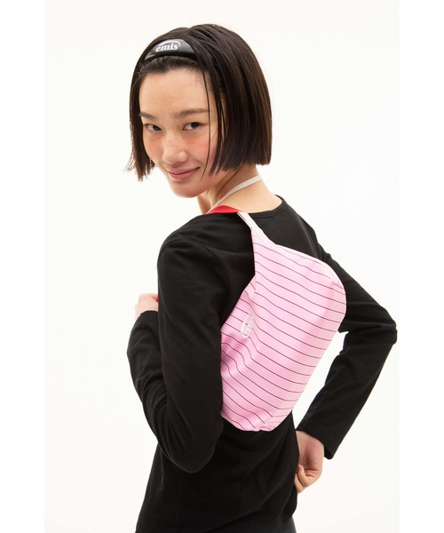 EMIS(イミス)の「STRIPE HOBO BAG(ショルダーバッグ・レディース・ライトブルー/ピンク/ベージュ・FREE)」の4枚目の写真