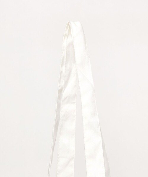 BEAUTY&YOUTH UNITED ARROWS(ビューティーアンドユースユナイテッドアローズ)の「【別注】<プラダを着た悪魔2>ロゴ トートバッグ(トートバッグ・レディース・ホワイト/ブラック・FREE)」の16枚目の写真