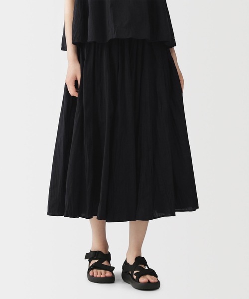 無印良品(ムジルシリョウヒン)の「婦人 不揃い楊柳 イージースカートパンツ(その他パンツ・レディース・ブラック/オフホワイト/ブルー/ダークネイビー・S-M/L-XL)」の2枚目の写真
