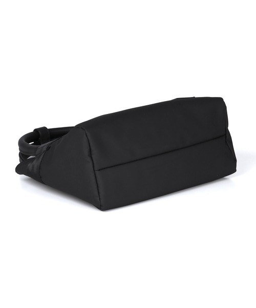 The DUFFER of ST.GEORGE(ザダファーオブセントジョージ)の「〔BLACK LABEL〕GYM BAG MINI:ミニジムバッグ ミニトート(トートバッグ・メンズ・ブラック・F)」の3枚目の写真