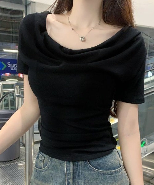 Teem Store(チームストア)の「ドレープネックオフショルカットソー 半袖(Tシャツ/カットソー・レディース・ブラック・S)」の12枚目の写真