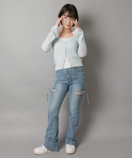 SPINNS(スピンズ)の「ラメ入りリブカーディガン/韓国ガーリー(カーディガン/ボレロ・レディース・ピンク/ホワイト/ゴールド/サックスブルー・ONESIZE)」の21枚目の写真