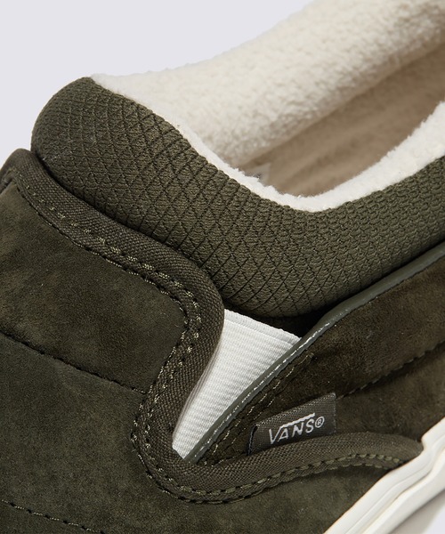 VANS（バンズ）の「スリッポン ミッド / Slip-On Mid COZY KNIT OLIVE VN0009QUOLV1（スリッポン・メンズ・ダークオリーブ・4）」の5枚目の写真