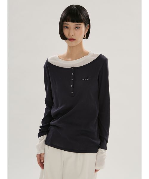 emmi(エミ)の「【emmi×PlaxTM】レイヤードデザインヘンリーネックカットソー(Tシャツ/カットソー・レディース・ネイビー/ライトブルー/ライトグレー・F)」の21枚目の写真