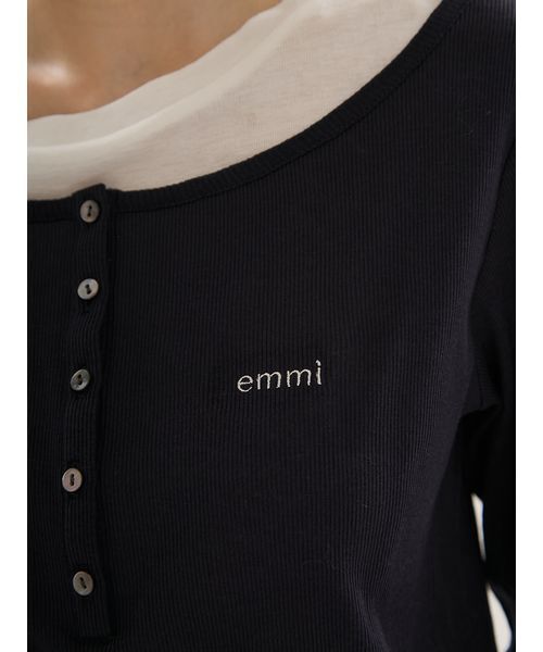 emmi(エミ)の「【emmi×PlaxTM】レイヤードデザインヘンリーネックカットソー(Tシャツ/カットソー・レディース・ネイビー/ライトブルー/ライトグレー・F)」の18枚目の写真