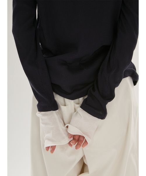 emmi(エミ)の「【emmi×PlaxTM】レイヤードデザインヘンリーネックカットソー(Tシャツ/カットソー・レディース・ネイビー/ライトブルー/ライトグレー・F)」の16枚目の写真