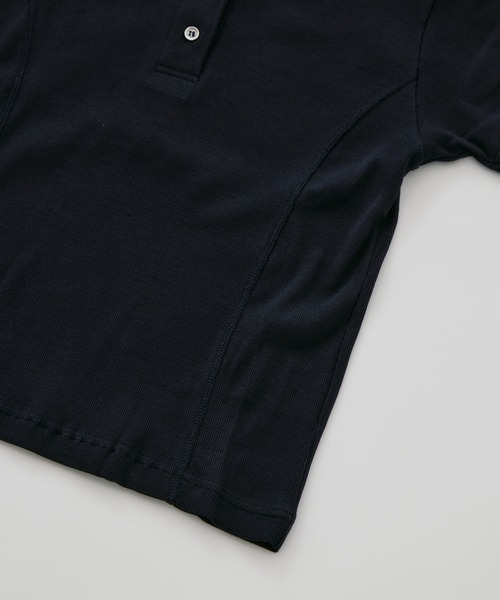 CONZ(コンズ)の「fitted rib henry short sleeve(Tシャツ/カットソー・レディース・ダークグレー/ブラック/ダークネイビー/ピンク・2/1)」の20枚目の写真