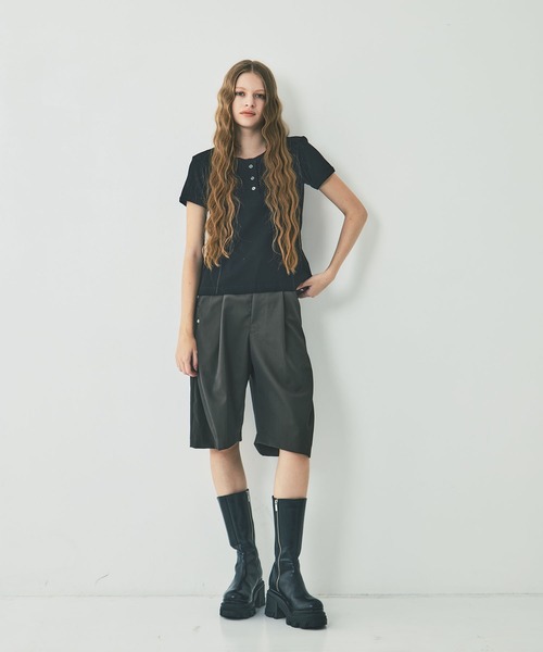 CONZ(コンズ)の「fitted rib henry short sleeve(Tシャツ/カットソー・レディース・ダークグレー/ブラック/ダークネイビー/ピンク・2/1)」の10枚目の写真
