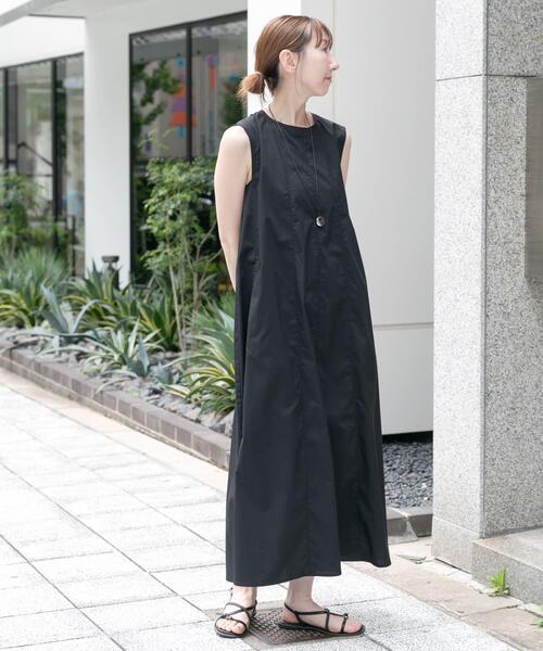ITEMS URBANRESEARCH(アイテムズ アーバンリサーチ)の「『イージーケア』テントシルエットワンピース(ワンピース・レディース・ブラック/キャメル/ブルー・FREE)」の5枚目の写真