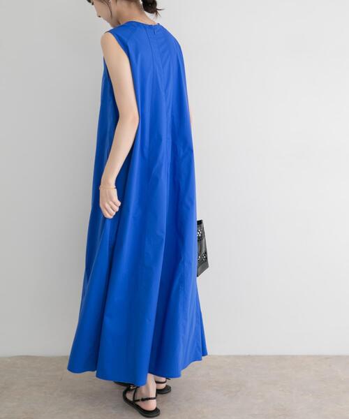 ITEMS URBANRESEARCH(アイテムズ アーバンリサーチ)の「『イージーケア』テントシルエットワンピース(ワンピース・レディース・ブラック/キャメル/ブルー・FREE)」の11枚目の写真