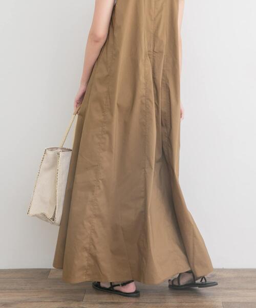 ITEMS URBANRESEARCH(アイテムズ アーバンリサーチ)の「『イージーケア』テントシルエットワンピース(ワンピース・レディース・ブラック/キャメル/ブルー・FREE)」の18枚目の写真