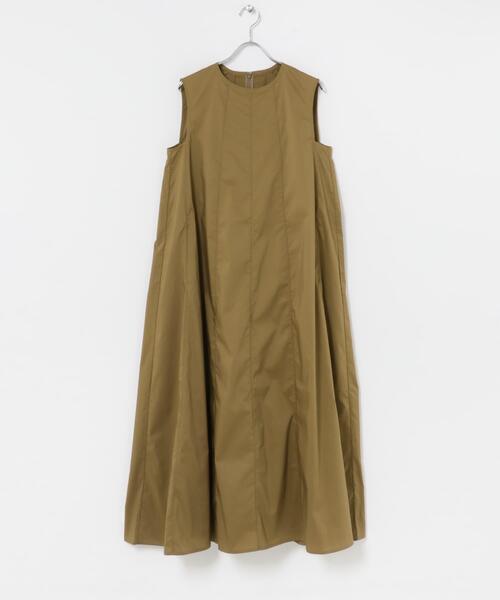 ITEMS URBANRESEARCH(アイテムズ アーバンリサーチ)の「『イージーケア』テントシルエットワンピース(ワンピース・レディース・ブラック/キャメル/ブルー・FREE)」の21枚目の写真