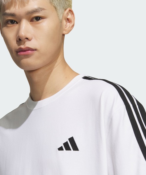 adidas(アディダス)の「エッセンシャルズ プラス ルーズフィット スリーストライプス シングルジャージー半袖Tシャツ / アディダス adidas(Tシャツ/カットソー・メンズ・ホワイト・XX-LARGE/3XL/LARGE/MEDIUM/SMALL/X-LARGE/X-SMALL)」の5枚目の写真