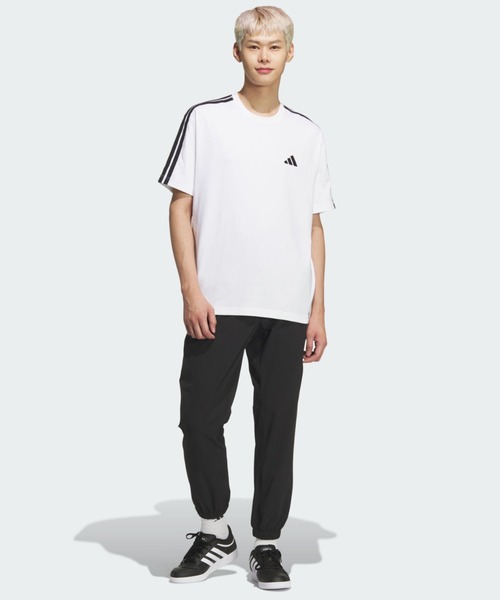 adidas(アディダス)の「エッセンシャルズ プラス ルーズフィット スリーストライプス シングルジャージー半袖Tシャツ / アディダス adidas(Tシャツ/カットソー・メンズ・ホワイト・XX-LARGE/3XL/LARGE/MEDIUM/SMALL/X-LARGE/X-SMALL)」の3枚目の写真