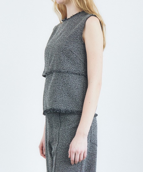 LE CIEL BLEU（ルシェルブルー）の「ツイードスリーブレストップ / Tweed Sleeveless TOP（シャツ/ブラウス・レディース・ネイビー/ブラック・36）」の6枚目の写真