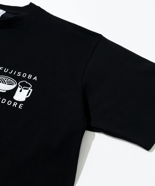 go slow caravan(ゴースローキャラバン)の「YOIDORE/酔いどれ 富士そばコラボ 富士柴 TEE(Tシャツ/カットソー・メンズ・ホワイト/ブラック・MEDIUM/LARGE/X-LARGE)」の8枚目の写真