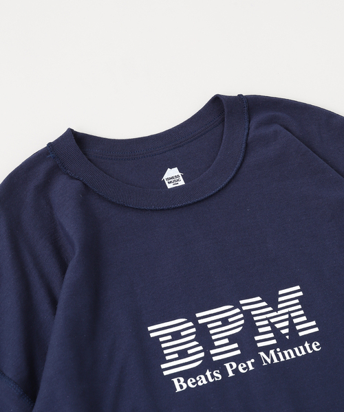 is-ness(イズネス)の「ISNESS MUSIC / イズネス ミュージック BPM LS T-SHIRT(Tシャツ/カットソー・メンズ・ネイビー/ホワイト・FREE)」の4枚目の写真