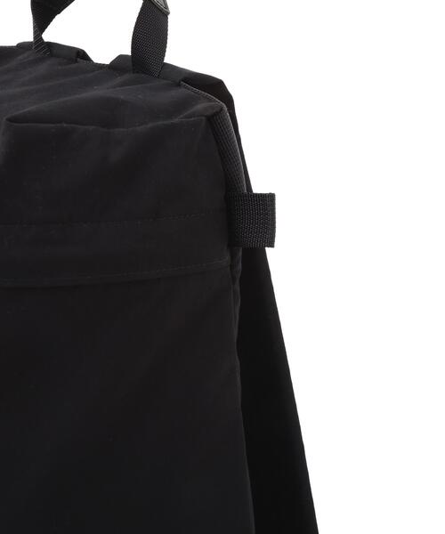 MARGARET HOWELL(マーガレットハウエル)の「COTTON NYLON HIDENSE POPLIN(バックパック/リュック・レディース・ベージュ/ブラック・FREE)」の9枚目の写真