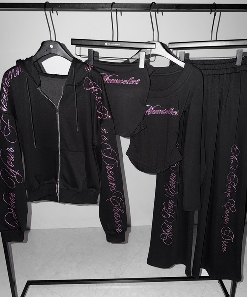me+em select(ミームセレクト)の「【 セットアップ可能 】ラインストーンロゴベアトップ / Rhine stone logo bare top(チューブトップ・レディース・ブラック系1/ブラック・FREE)」の7枚目の写真