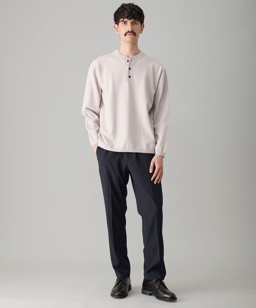 UNFILO(アンフィーロ)の「【洗える/抗菌防臭】スムースシルキーニット ヘンリー(ニット/セーター・メンズ・カーキ系/ネイビー系/ライトグレー系・SMALL/MEDIUM/LARGE/X-LARGE)」の5枚目の写真