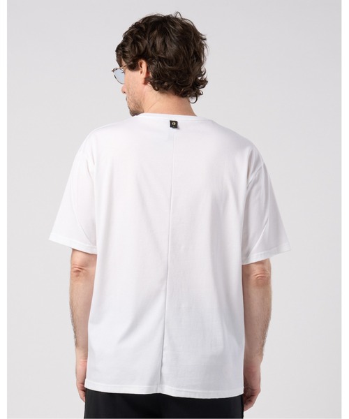 wjk（ダヴルジェイケイ）の「2-heart patch cool touch S/S（Tシャツ/カットソー・メンズ・ブラック×ピンク/ホワイト×ピンク/ブルー系その他/ホワイト×レッド・MEDIUM/SMALL/X-LARGE/LARGE）」の17枚目の写真