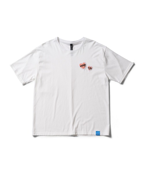 wjk（ダヴルジェイケイ）の「2-heart patch cool touch S/S（Tシャツ/カットソー・メンズ・ブラック×ピンク/ホワイト×ピンク/ブルー系その他/ホワイト×レッド・MEDIUM/SMALL/X-LARGE/LARGE）」の5枚目の写真