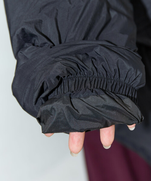 FREAK'S STORE(フリークスストア)の「限定展開 KELTY × FREAK'S STORE/ケルティ 別注 サーモライト 中綿 ショート フーディー ジャケット(ダウンジャケット/コート・レディース・オリーブ/ベージュ/ブラック・フリ-)」の21枚目の写真