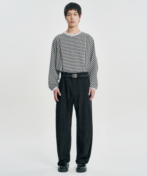 AJOBYAJO（アジョバイアジョ）の「Fringed Stripe Curved Pants [BLACK]（その他パンツ・レディース・その他・MEDIUM/LARGE/X-LARGE）」の7枚目の写真