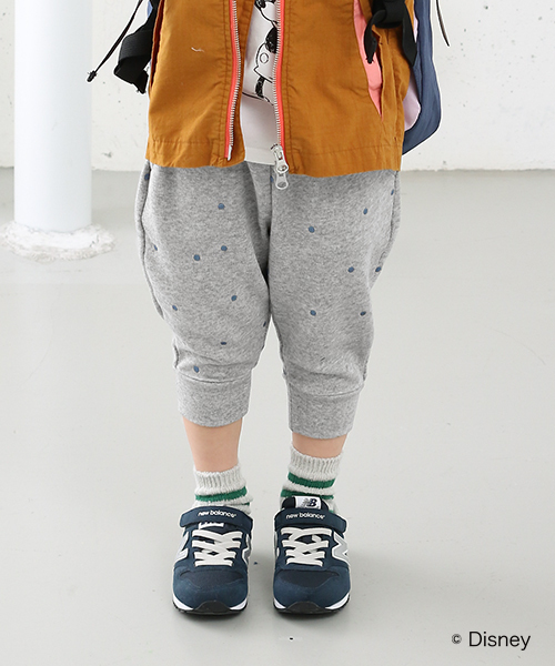URBAN RESEARCH DOORS(アーバンリサーチドアーズ)の「DOORS 裏毛サルエルパンツ(その他パンツ・キッズ・ライトグレー/グレー・120/90/105)」の2枚目の写真