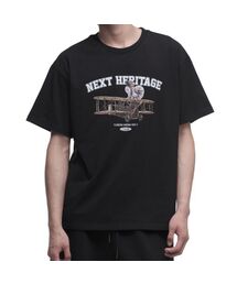 71TO96（チル ハナ トゥ グユク）の「Heritage Yugun cat T-shirt (Black)（Tシャツ/カットソー）」