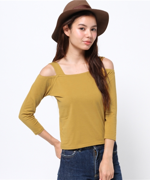 SLY（スライ）の「CUT OUT SHOULDER TOPS（Tシャツ/カットソー・レディース・ブラック/マルチ/イエロー系その他/ホワイト/グリーン系その他・1/2）」の14枚目の写真