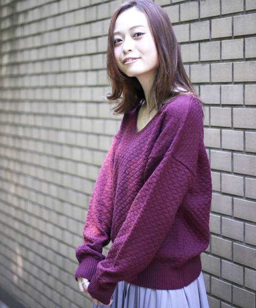 Denime（ドゥニーム）の「ポップコーンVネックニット（ニット/セーター・レディース・ベージュ/グレー/ワイン・FREE）」の3枚目の写真