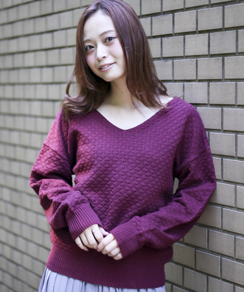 Denime（ドゥニーム）の「ポップコーンVネックニット（ニット/セーター・レディース・ベージュ/グレー/ワイン・FREE）」の7枚目の写真