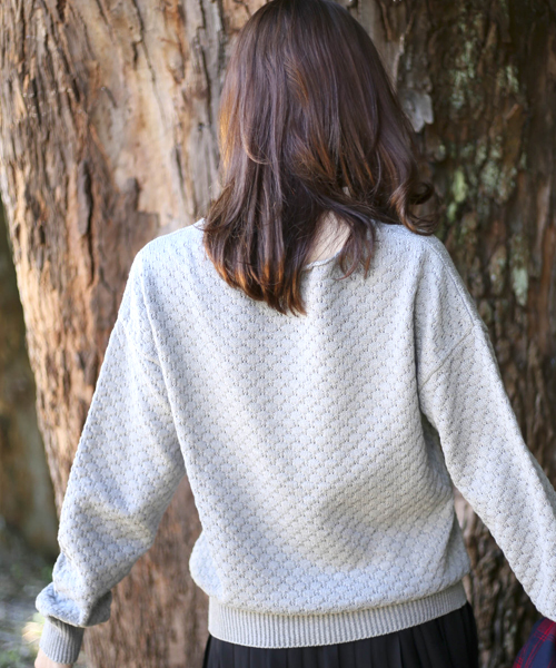 Denime（ドゥニーム）の「ポップコーンVネックニット（ニット/セーター・レディース・ベージュ/グレー/ワイン・FREE）」の15枚目の写真