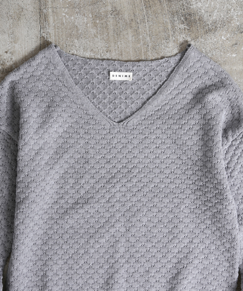 Denime（ドゥニーム）の「ポップコーンVネックニット（ニット/セーター・レディース・ベージュ/グレー/ワイン・FREE）」の17枚目の写真