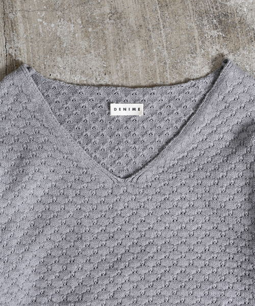 Denime（ドゥニーム）の「ポップコーンVネックニット（ニット/セーター・レディース・ベージュ/グレー/ワイン・FREE）」の9枚目の写真