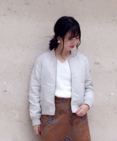 archives（アルシーヴ）の「中綿MA-1（MA-1・レディース・グレー/ブラック/カーキ・MEDIUM）」の3枚目の写真