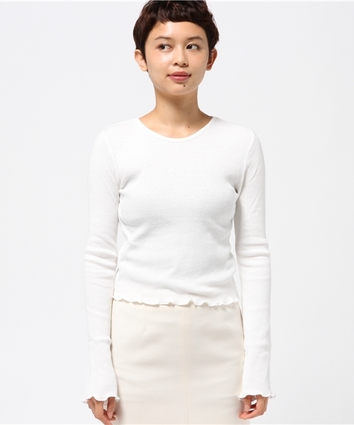 SLY（スライ）の「CROPPED FLARE SLEEVE TOPS（Tシャツ/カットソー・レディース・イエロー/ホワイト/ブラック・1/2）」の6枚目の写真