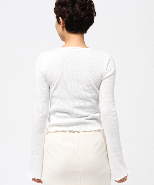 SLY（スライ）の「CROPPED FLARE SLEEVE TOPS（Tシャツ/カットソー・レディース・イエロー/ホワイト/ブラック・1/2）」の8枚目の写真