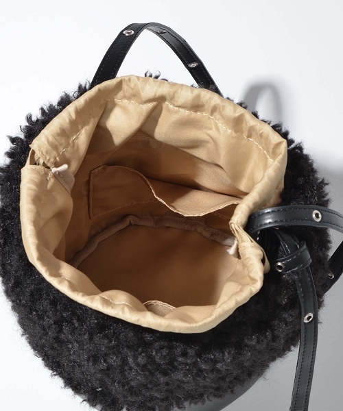 SOLPRESA（ソルプレーサ）の「ファーバケットバッグ（ショルダーバッグ・レディース・ベージュ/ピンク/ブラック・ONE SIZE）」の11枚目の写真