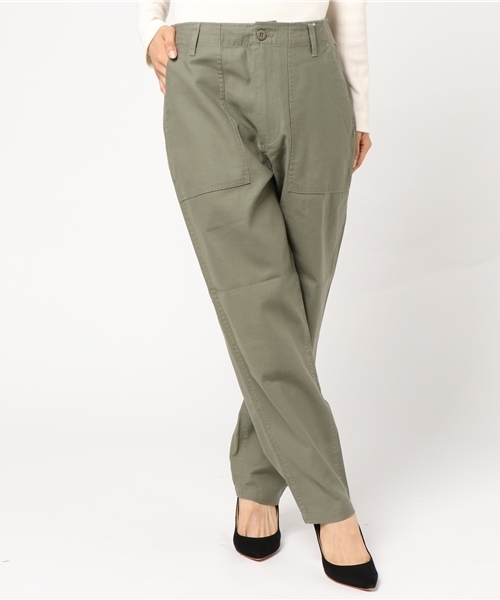 earth music&ecology（アースミュージックアンドエコロジー）の「・ベイカーパンツ（その他パンツ・レディース・カーキ/ベージュ・S/M/L）」の13枚目の写真