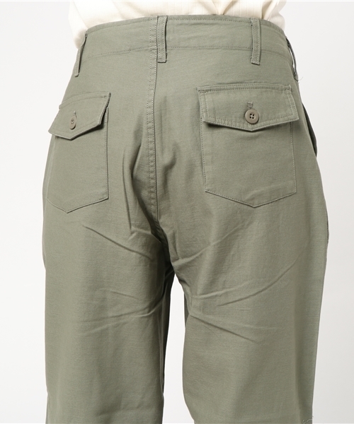 earth music&ecology（アースミュージックアンドエコロジー）の「・ベイカーパンツ（その他パンツ・レディース・カーキ/ベージュ・S/M/L）」の8枚目の写真