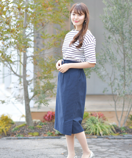 rps(アールピーエス)の「ヘビーコットンボートネックゆるT(Tシャツ/カットソー・レディース・ブルー系その他2/オフホワイト/ホワイト系その他2/ブラック/杢グレー/ブルー/ネイビー/チャコールグレー/ホワイト系その他3/キャメル・L/M)」の15枚目の写真