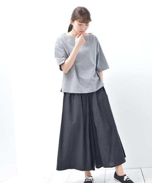 rps(アールピーエス)の「ヘビーコットンボートネックゆるT(Tシャツ/カットソー・レディース・ブルー系その他2/オフホワイト/ホワイト系その他2/ブラック/杢グレー/ブルー/ネイビー/チャコールグレー/ホワイト系その他3/キャメル・L/M)」の19枚目の写真