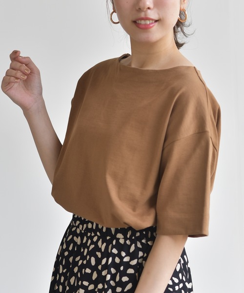 rps(アールピーエス)の「ヘビーコットンボートネックゆるT(Tシャツ/カットソー・レディース・ブルー系その他2/オフホワイト/ホワイト系その他2/ブラック/杢グレー/ブルー/ネイビー/チャコールグレー/ホワイト系その他3/キャメル・L/M)」の10枚目の写真