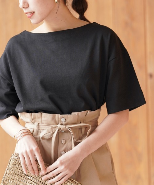 rps(アールピーエス)の「ヘビーコットンボートネックゆるT(Tシャツ/カットソー・レディース・ブルー系その他2/オフホワイト/ホワイト系その他2/ブラック/杢グレー/ブルー/ネイビー/チャコールグレー/ホワイト系その他3/キャメル・L/M)」の4枚目の写真