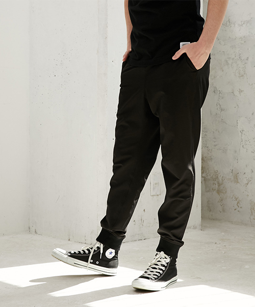 AZUL by moussy(アズールバイマウジー)の「2WAYストレッチ裾リブパンツ(その他パンツ・メンズ・ブラック・LARGE/MEDIUM/SMALL)」の5枚目の写真