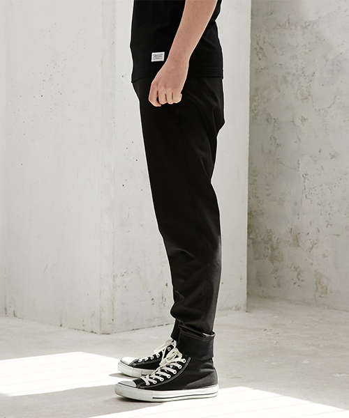 AZUL by moussy(アズールバイマウジー)の「2WAYストレッチ裾リブパンツ(その他パンツ・メンズ・ブラック・LARGE/MEDIUM/SMALL)」の7枚目の写真